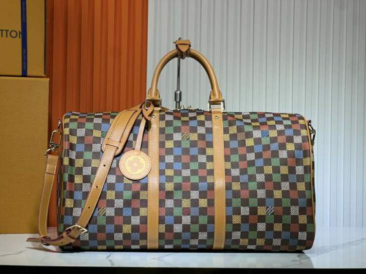 Picture of Louis Vuitton Mens Bags _SKUfw171855291fw